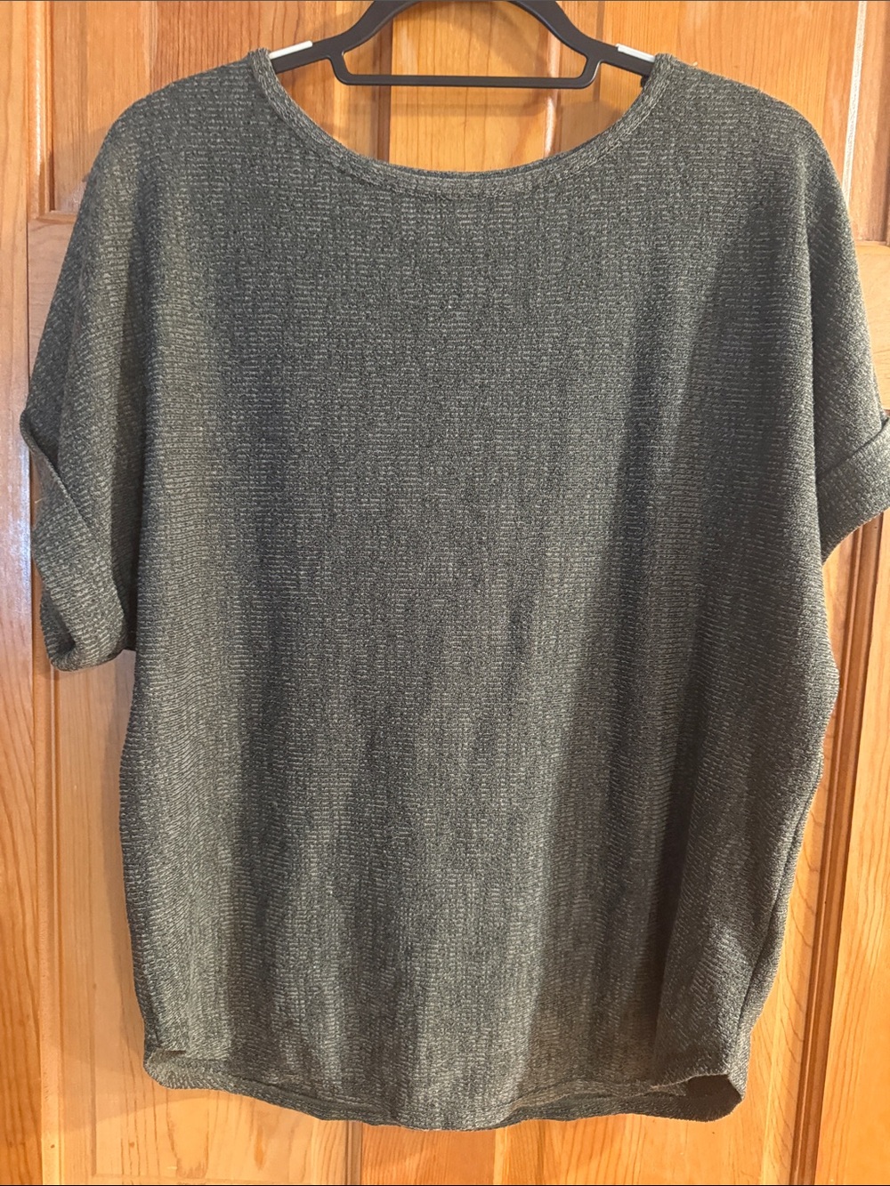 Max studio short sleeve sweater size large .